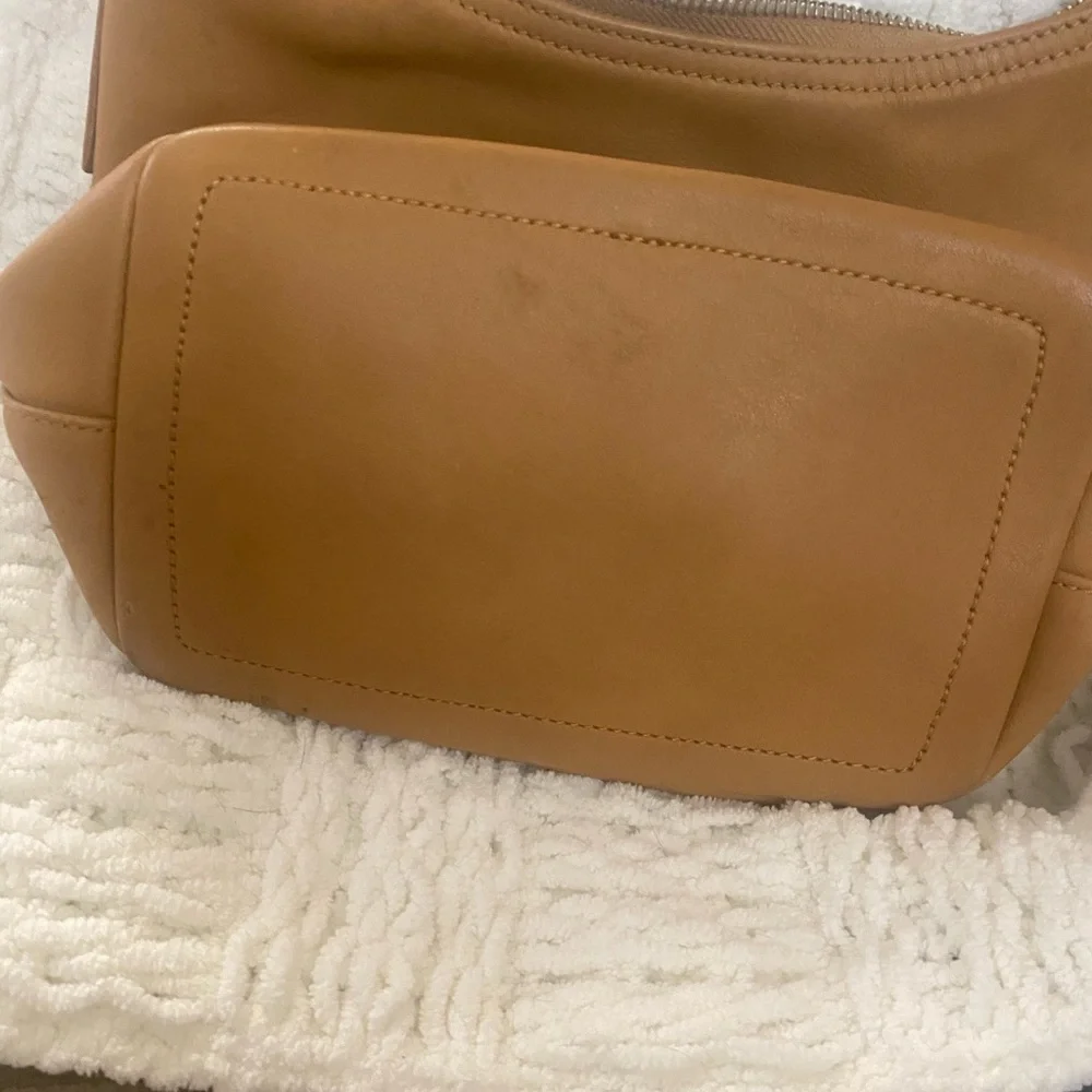 Vintage Coach Legacy Caramel Leather Hobo Bag No:B2D-9823